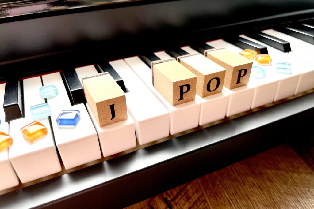 J-POPで使われる定番楽曲構成パターンを比較した図